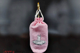Round bottom laundry bag with ballet skirt embroidery